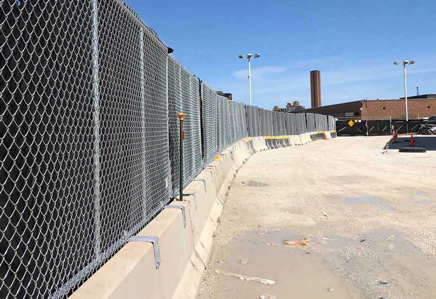 Division Street Remediation - Chicago, IL - Hilmerson Barrier Fence System™