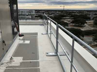 rooftop safety rail