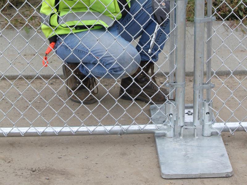 modern construction fencing