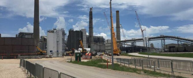 crowd control fencing for construction