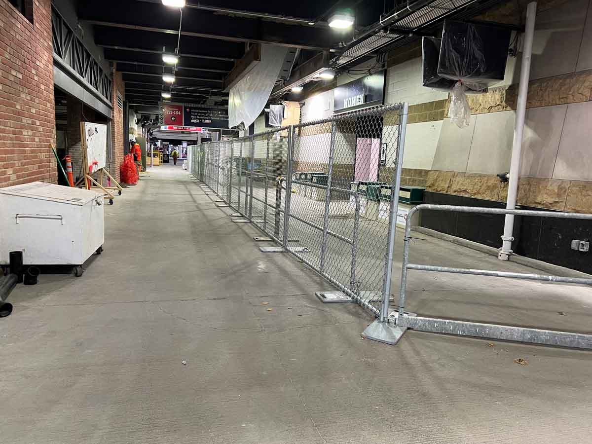 Barrier fencing for renovation